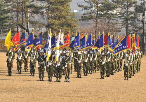 6사단7연대초산부대모임 | 제5군단장 제35·36대 이·취임식 거행 ...