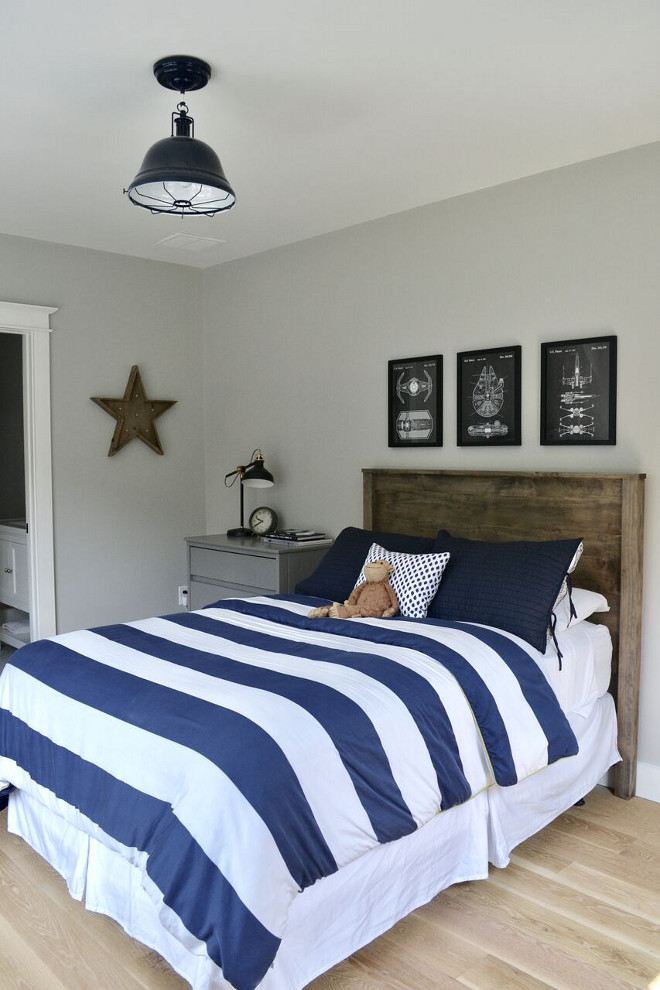 Farmhouse Kids Bedroom Paint Color Repose Gray by Sherwin Williams. Repose Gray by Sherwin Williams. Repose Gray by Sherwin Williams #ReposeGraybySherwinWilliams #kidsfarmhousebedroom #paintcolor Home Bunch's Beautiful Homes of Instagram @sweetthreadsco