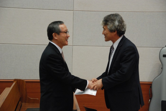 클릭하면 큰 이미지로 볼수 있습니다.