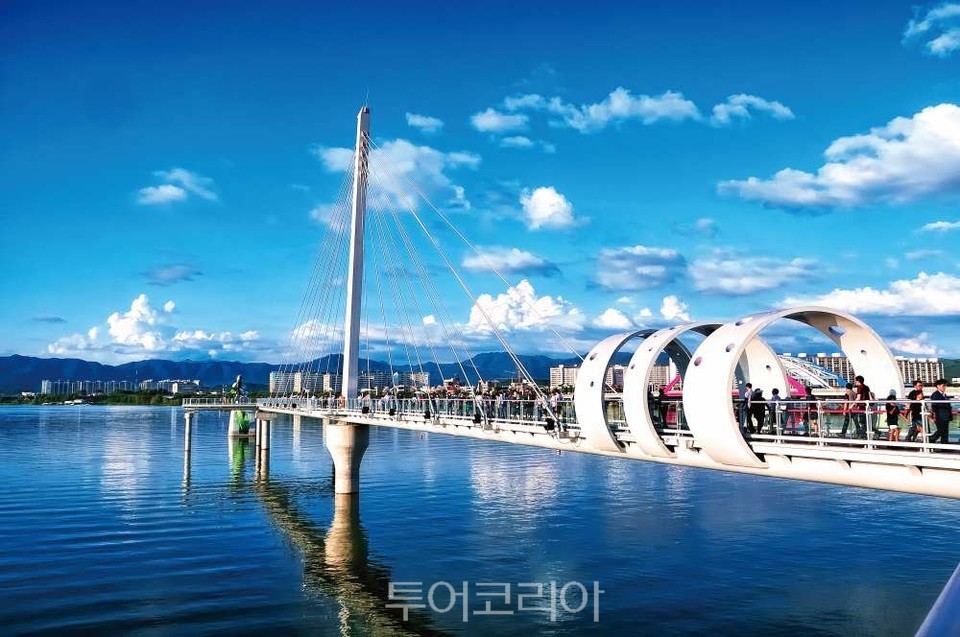 소양강 스카이워크/사진 춘천시 제공
