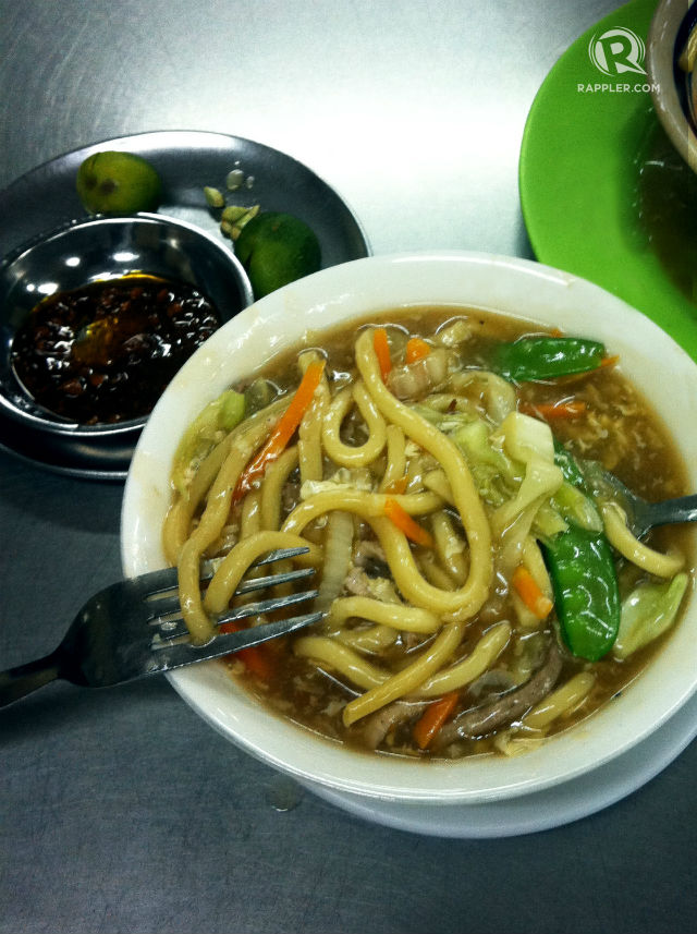 CLASSIC. Enjoy a bowl of no-fuss pansit lomi at 456 Restaurant. Photo by Nikka Corsino