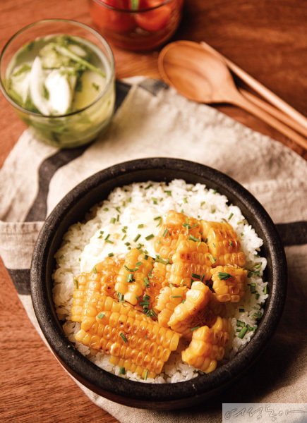 밥만 먹어도 맛있다! 솥밥