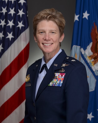 Brig Gen Leah Lauderback