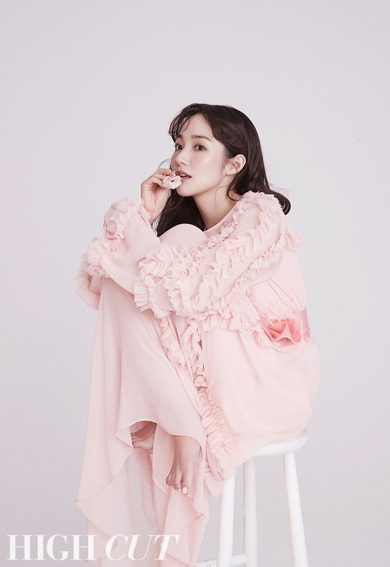 박민영 하이컷 화보