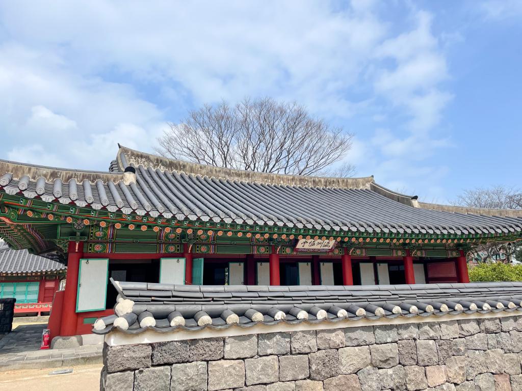 제주에 봄이 온다 : 관덕정 그리고 제주목관아1