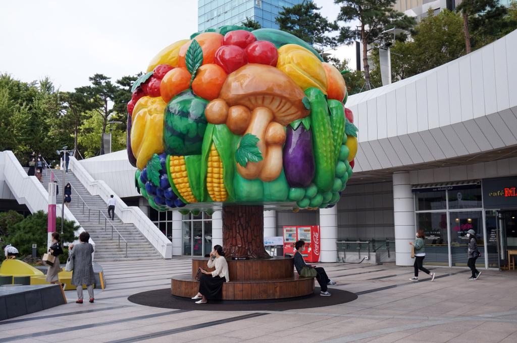 하이메 아욘의 놀이터, 복합문화공간 SPACE 112