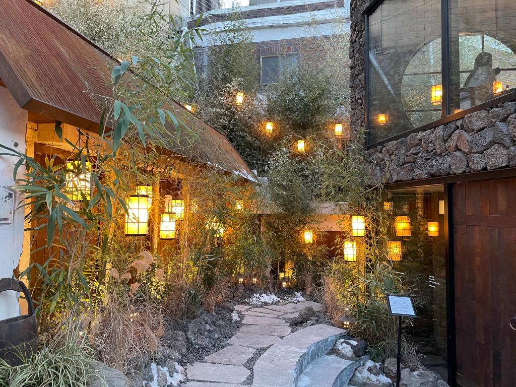 혜화 대학로 데이트코스 추천, 솥밥 맛집 우물집1