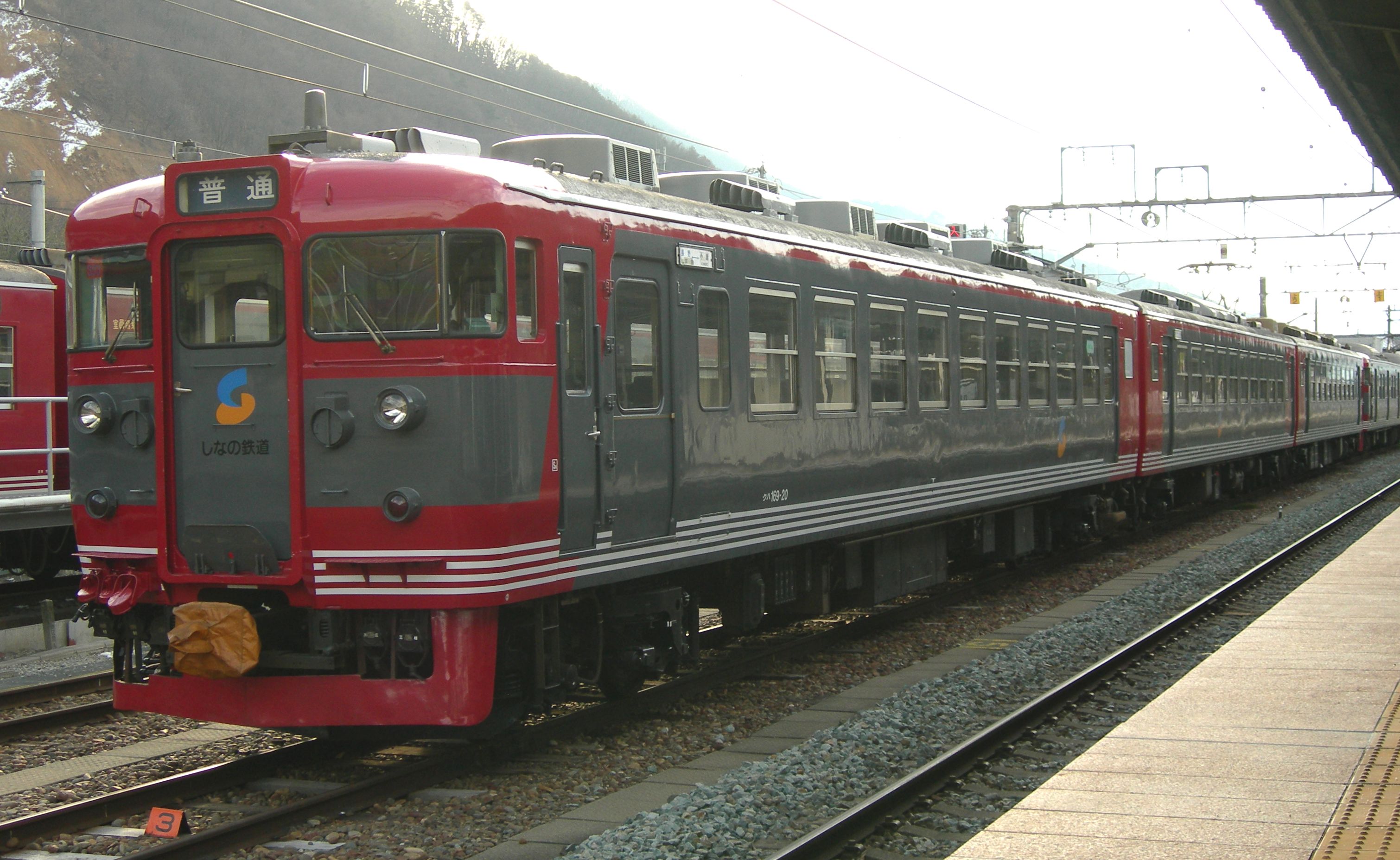 S53編成しなの鉄道色