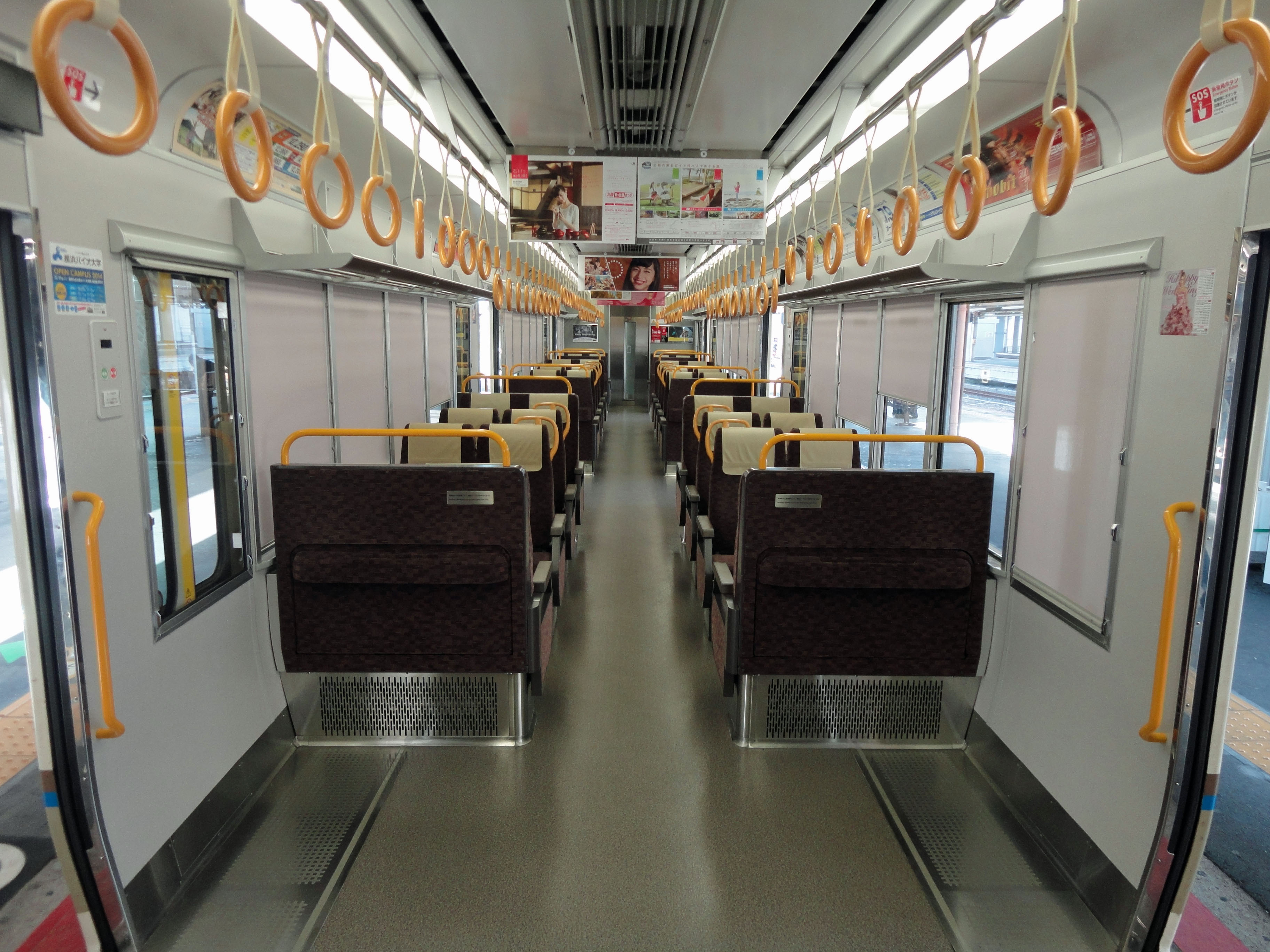 JRW series221 inside(renewal).jpg