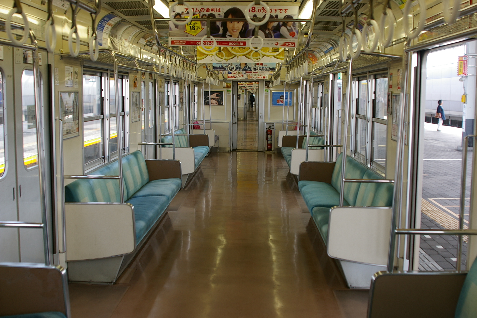 JNR203-interior.JPG