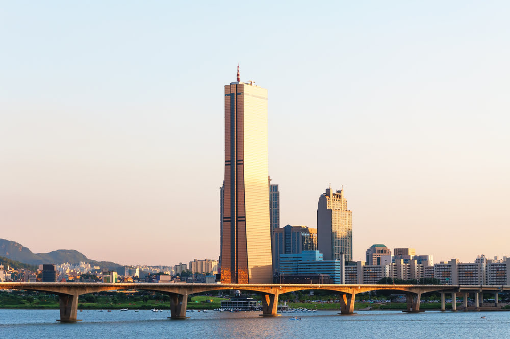 Yeouido_skyscraper_Seoul