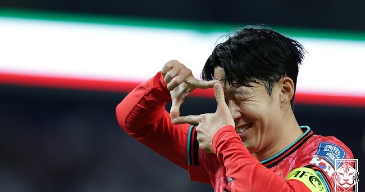 [442.issue] ‘주장 교체설’ 흔들리지 않은 캡틴 손흥민…한국 새역사 쓴 날, 위기의 한국 살렸다