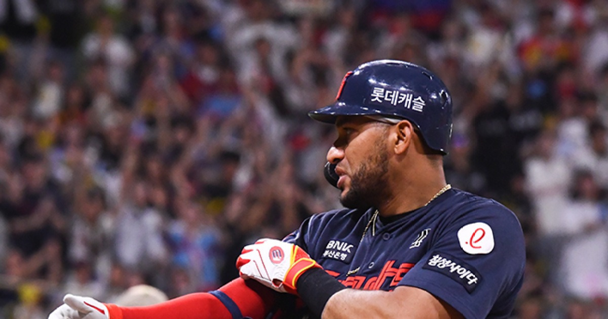 '레이예스 3안타' 롯데, 연장 접전 끝에 키움 꺾고 3연승 성공