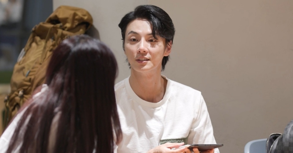 윤시윤 동안 母 “100일도 안된 아들과 떨어져 살아” 엄마라 부를 수 없는 가슴아픈 가정사(미우