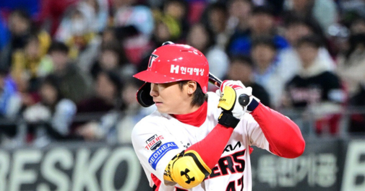 레그킥 버리고 타이밍 잡더니 적시타→적시타→투런포→희플....캡틴 반등에 반색, 이범호 "더 