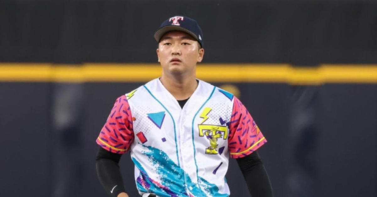 '더블A 최강 투수' 고우석, '만루에서 연속 삼진→동료 실책 후 병살 유도' 안정감 보소…4G 연속 