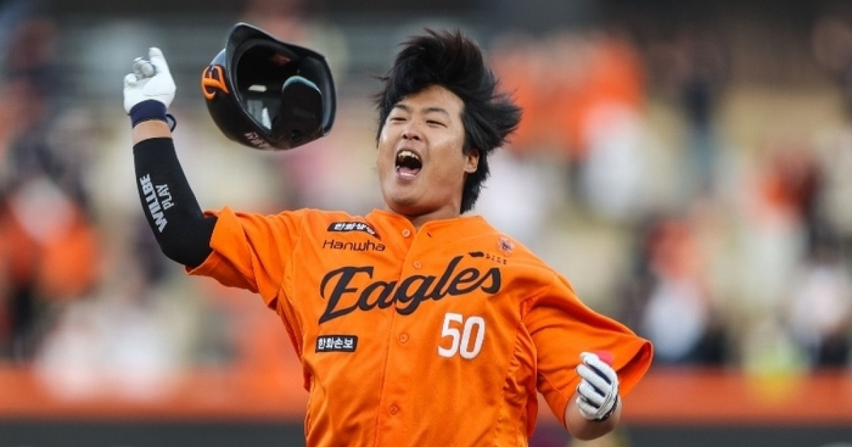 “이승엽 밀어붙였던 그때처럼”… 한화 김경문, 0할대 노시환·강백호 끝까지 믿었다… 11회 연