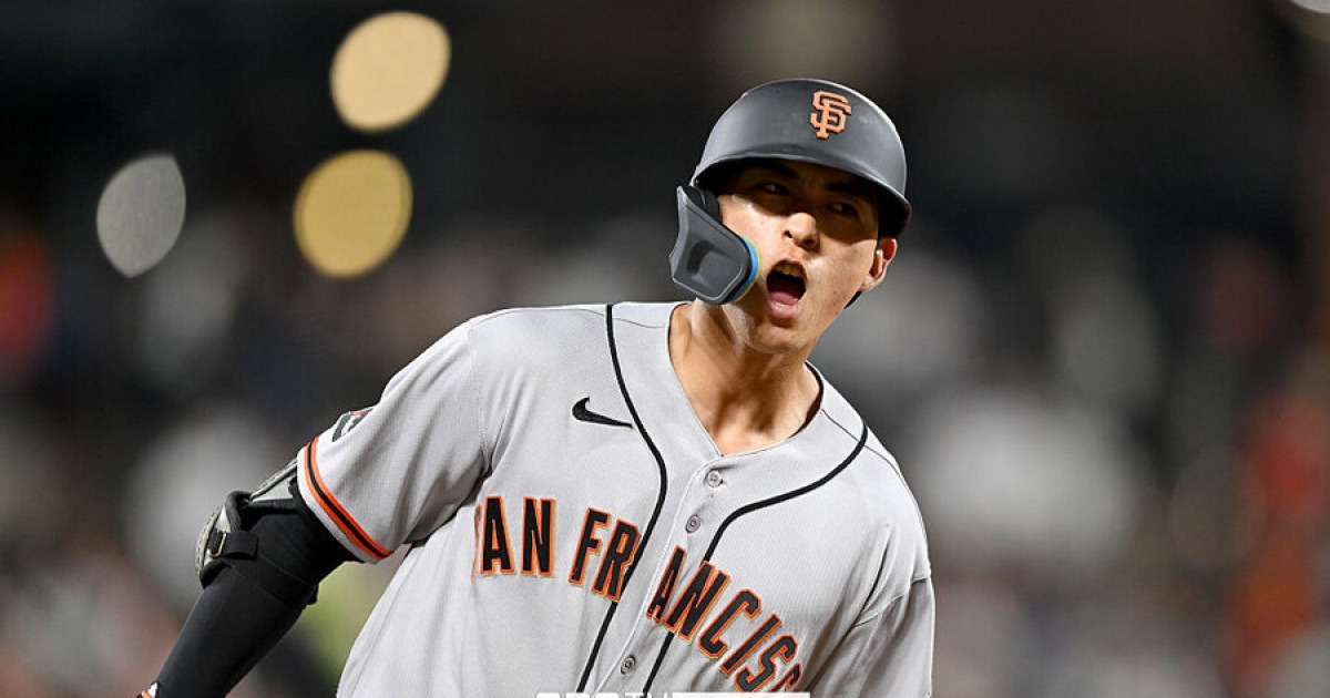 이정후 향한 욕설 논란 '일파만파'…SF 에이스 보복구 의혹에 다저스 감독까지 나섰다