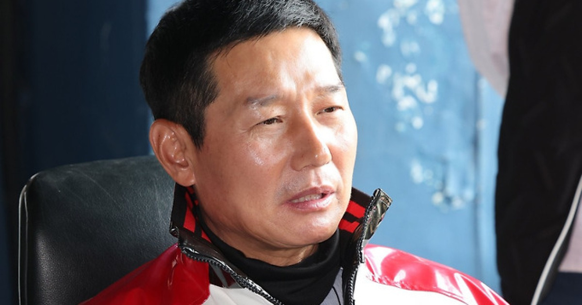 “선발로 쓰는 상황 생길 수도 있어” LG 염경엽 감독, 김윤식 카드 놓고 행복한 고민 시작