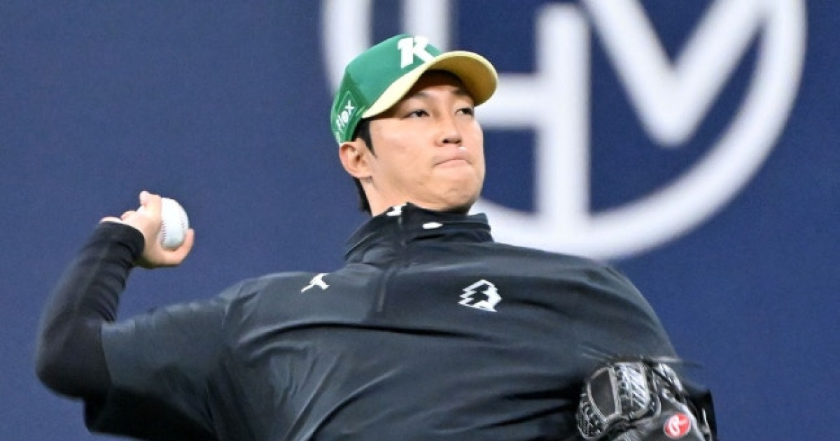 '와, 160km' 안우진 955일 만의 복귀전 대성공!…불꽃 강속구 쾅, 1이닝 순식간에 삭제→'직구 평균 1