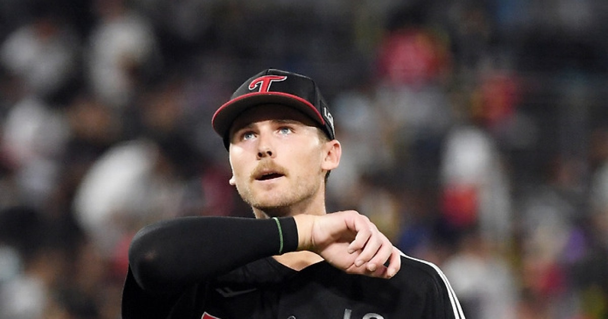 '5억 밥값 이미 다 했다' LG는 어디서 이런 외국인 데려왔나…3전 전승+ERA 0.50 '초대박'