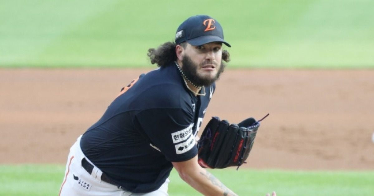 "감기로 인한 컨디션 조절" 한화 폰세 등판 또 미뤄졌다, 19일 두산전 와이스로 선발 변경