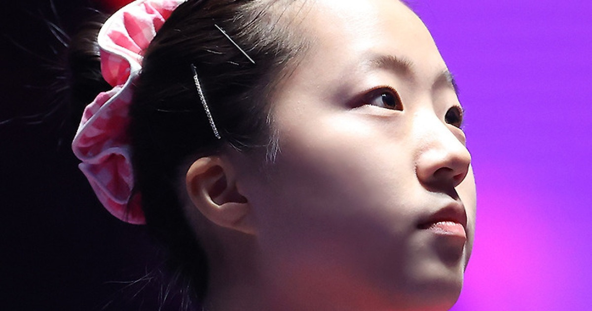 파죽지세 월드컵 8강 진출 신유빈, 만리장성 3대장 천싱퉁을 넘어라