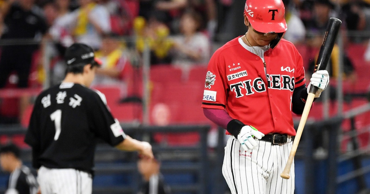 '분노의 배트 내려치기' 28잔루 말이 되나, KIA 5강 진짜 장담할 수 없다