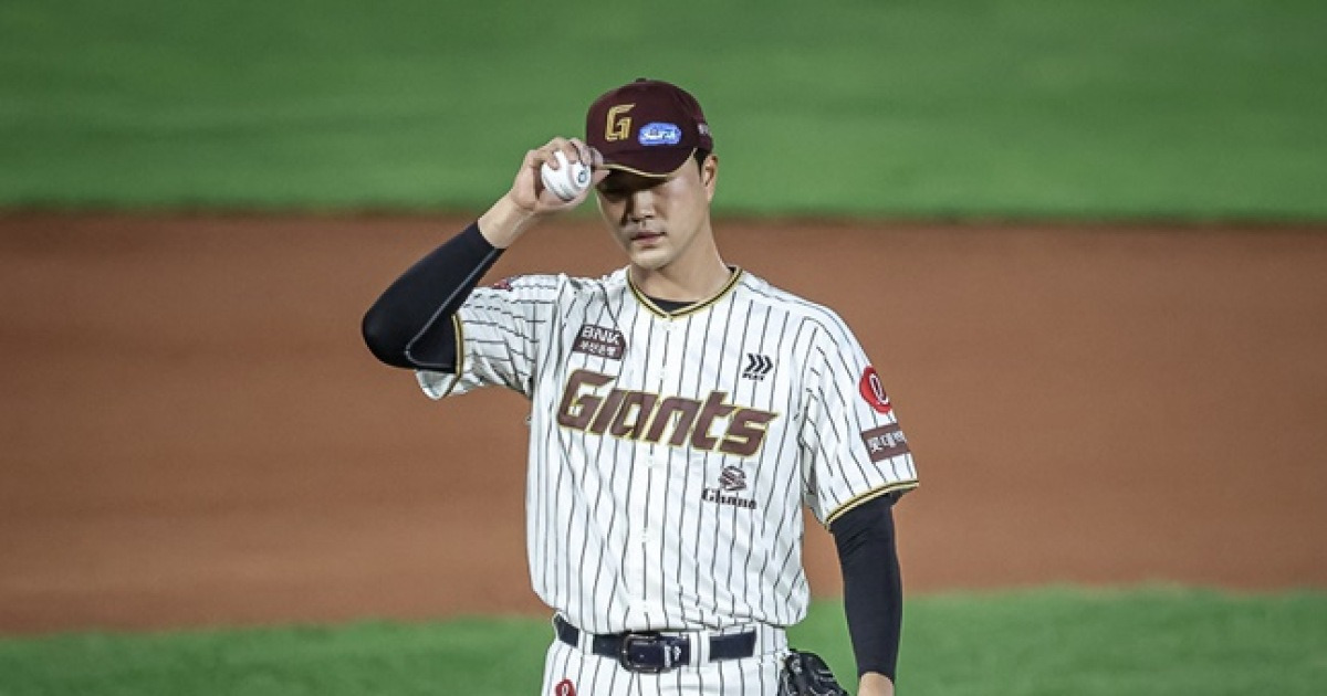 "160㎞ 나올 것 같다"→3개월 만에 진짜 이뤄내다니... 7년 만에 부활한 윤성빈 "올해가 야구 제대