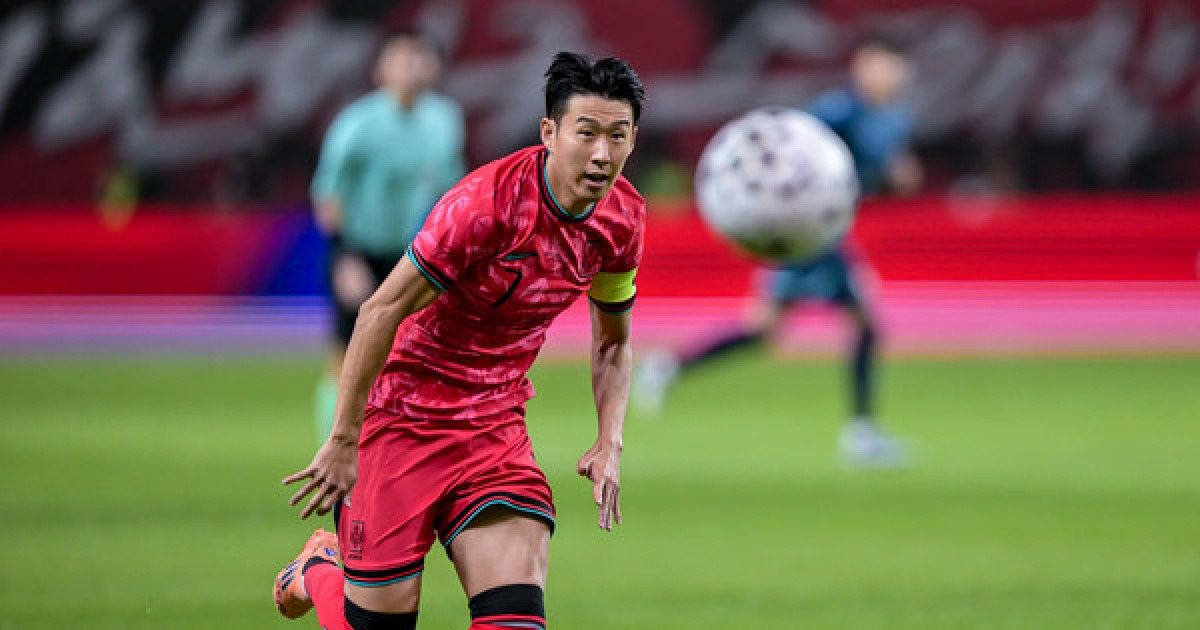 손흥민을 스리톱 중앙 아닌 측면에, 김민재를 스리백 중앙 아닌 측면에…홍명보호 스리백, 플랜 