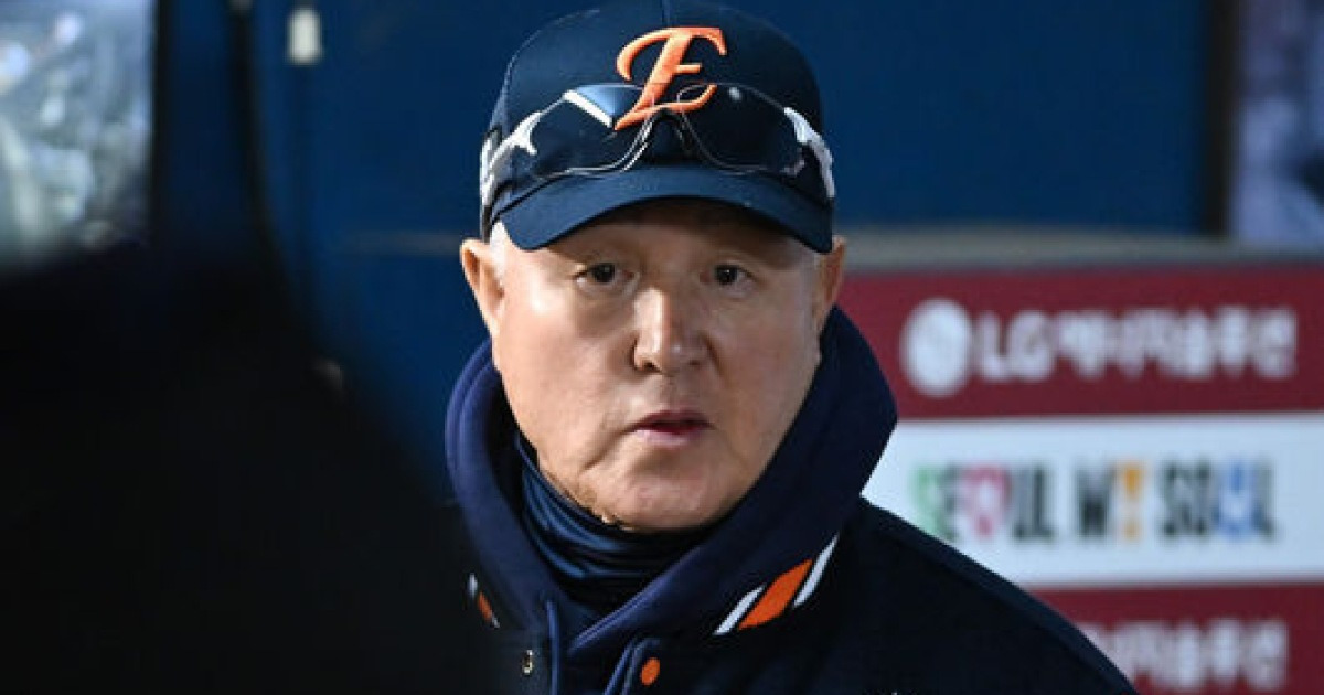 '1번 황영묵' 타순 변경 통했는데…잠실 KS 12전 전패라니, 김경문 감독에게 너무 잔인한 '가을 징