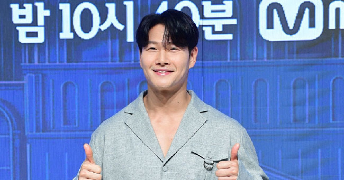 김종국 ‘62억 자가’ 신혼집 의혹에...“결혼 날짜 잡으면 이야기할 것”
