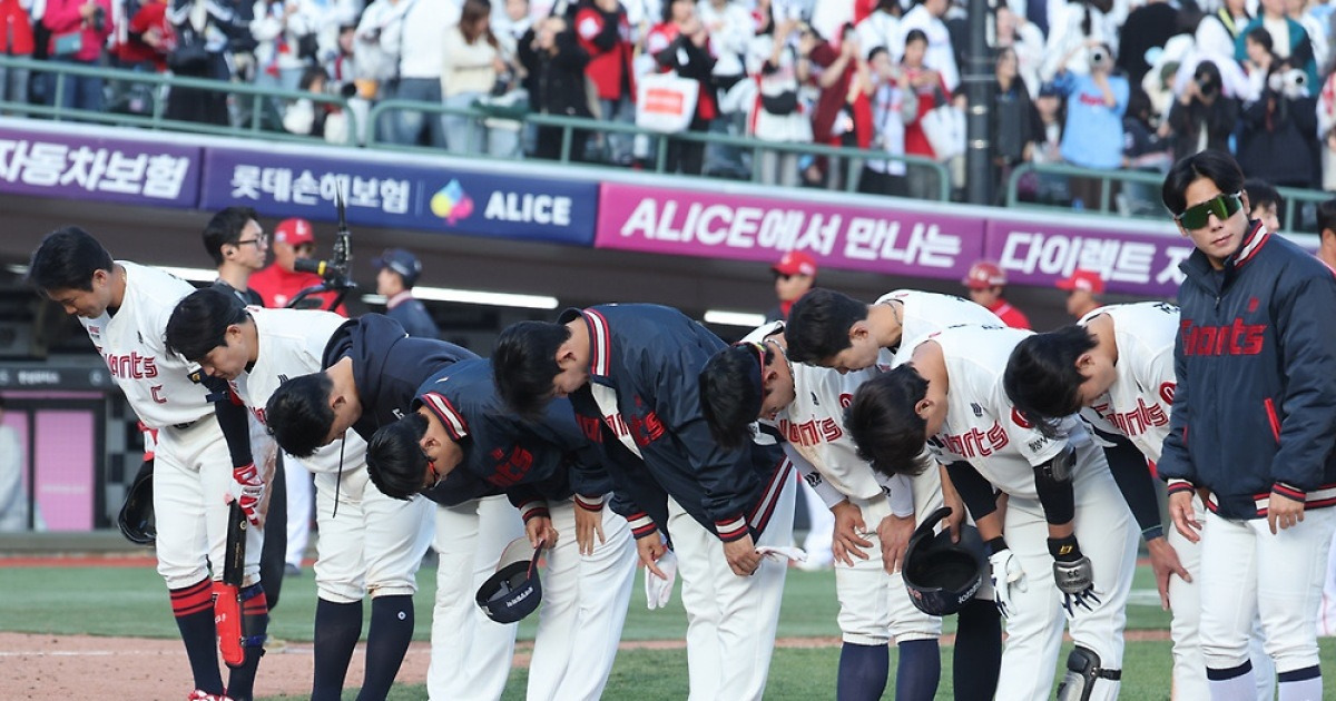 '롯데의 벚꽃엔딩' 패패패패패패패→공동 9위 추락, 9사사구+실책+또 폭투…KT 고영표 9K 호투→선