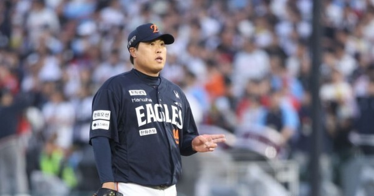 "형은 140km/h인데도 패스트볼 던진다" 괜히 말했겠나, 볼넷에 울던 한화 또 구한 건 역시 류현진이