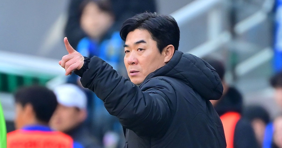 윤정환이 차기 일본 축구대표팀 감독?…日 매체 "다음은 외국인 사령탑" 주장하더니, 22명 후보에