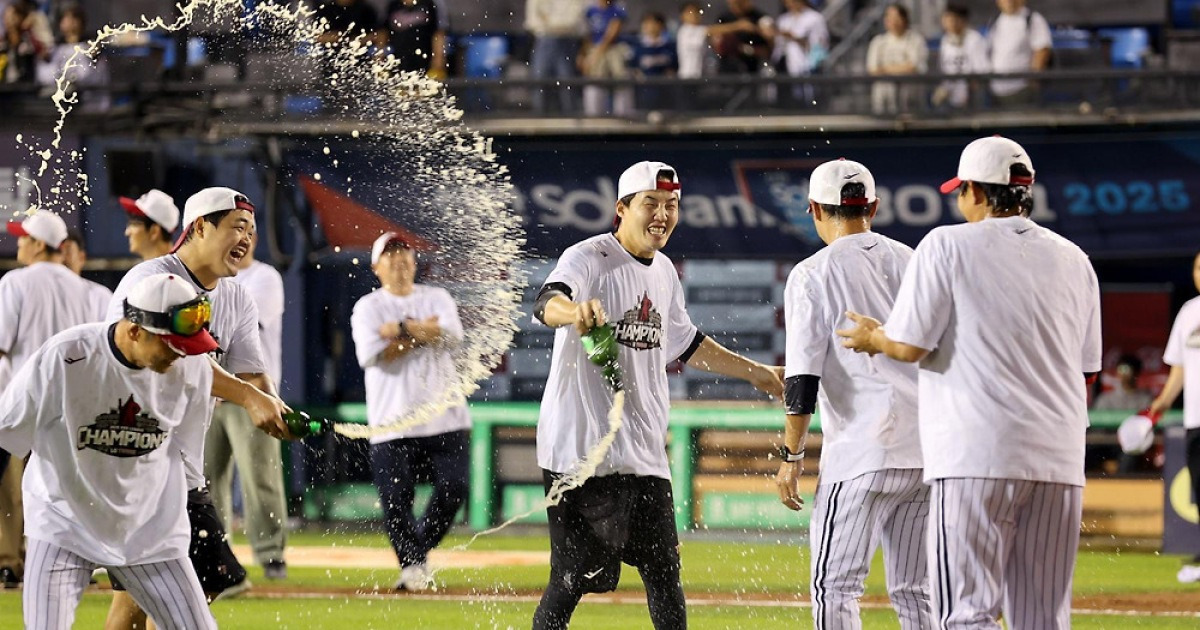 LG 꽃길, 한화 가시밭길… 한국시리즈 ‘엇갈린 길’