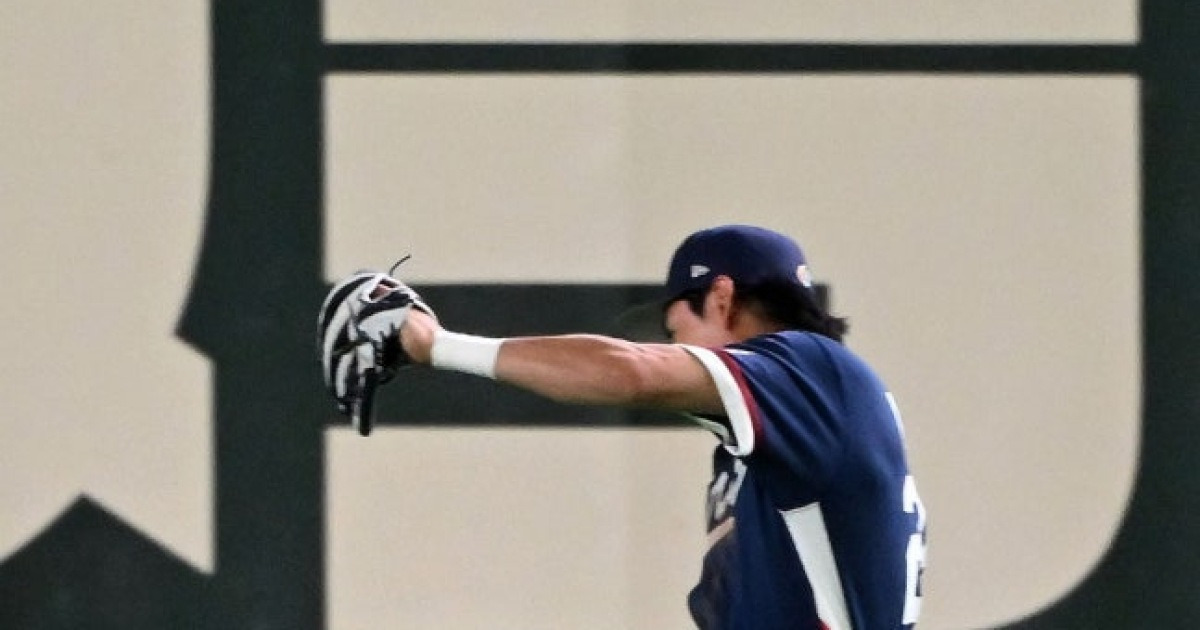 이정후 9회 환상 슈퍼 캐치가 대한민국 구했다! '종료 후 눈물 펑펑'→신의 한 수 '우익수 이동' 