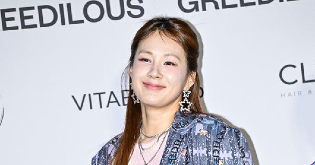 '방부제 미모' 채연, 2000년대 삼킨 근황...6년 만에 컴백하나 ('복면가왕')