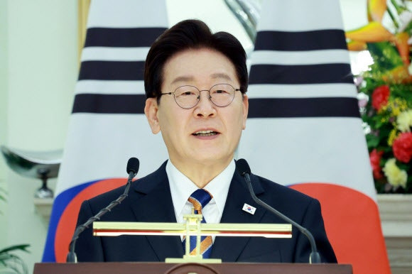 [속보] 李대통령 국정지지율 59.9% [쿠키뉴스]