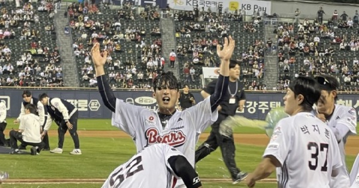 두산-KIA 잠실서 펼친 10이닝의 명승부, '8회 김도영 역전포, 8회 양의지 솔로포, 10회 이유찬의 끝
