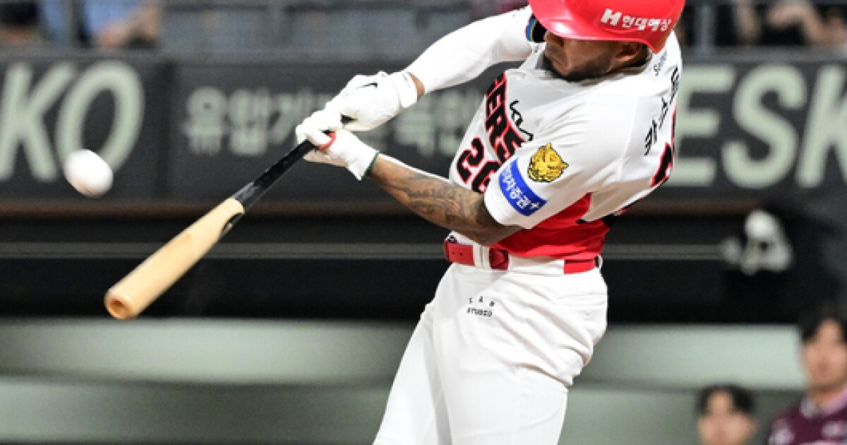 5연패 탈출 카드일까? 카스트로 첫 1루수, 좌좌좌좌좌 라인업...이범호 "비슬리가 좌우 편차 심해