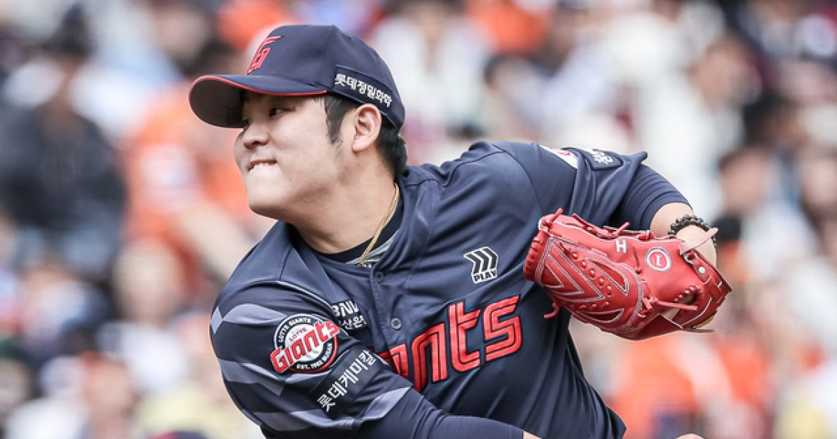 “안전장치라더니 허울뿐”...롯데 한현희, 팬들도 납득 못할 연봉 5억 원의 진실