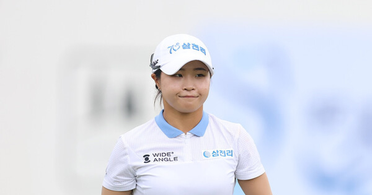 '고지우 동생' 고지원, 고향 제주삼다수 대회 우승…KLPGA 최초로 단일시즌 '나란히 자매 우승'