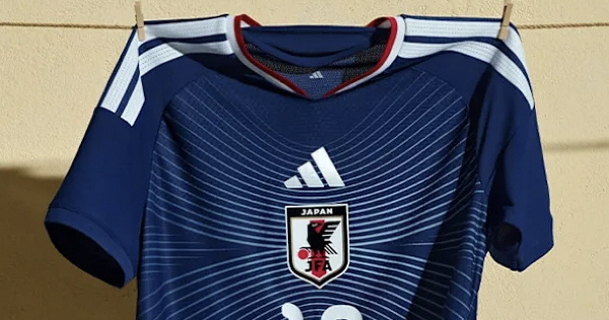 "또 히트쳤다" 믿고 보는 일본 국대 유니폼, 2026년 월드컵서 입을 유니폼 '2위' 호평…"수평선 무