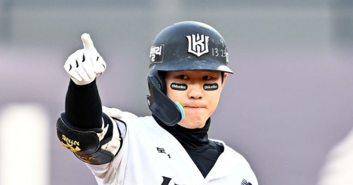 '안우진도 못 막았다' 영입 효과 톡톡 KT, 4연승 질주! '선두' 삼성과 '0경기차' 2위→키움은 무려 5