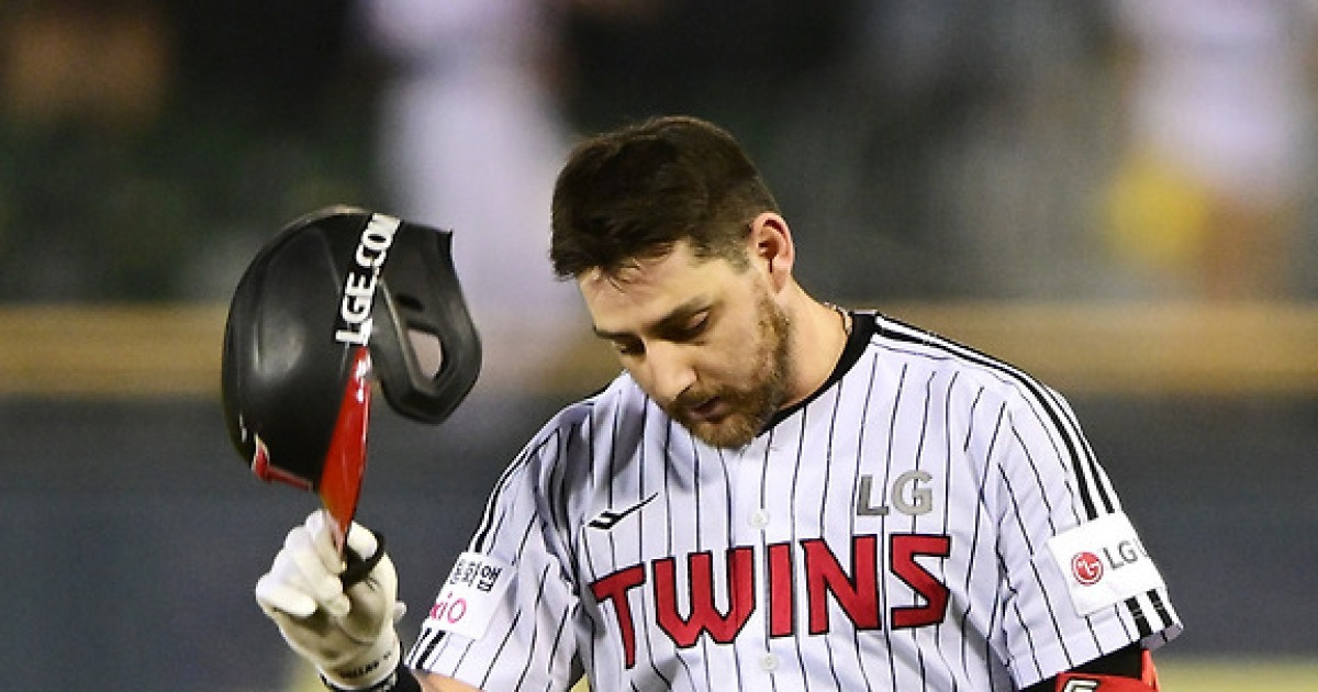 병살타 2개로 끝나버린 공격..처참한 경기력 LG, 최종전서 1위 확정 과연 가능할까