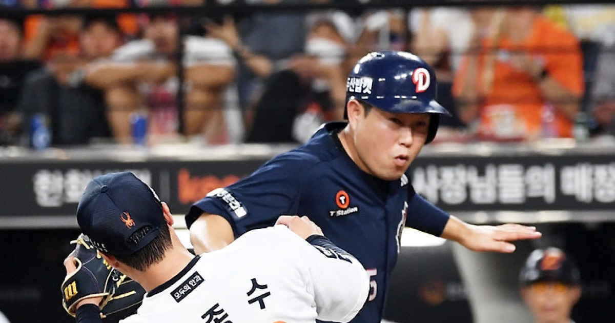 이게 뭐람?! 한화, 양의지 '현란한 헛다리'에 넋 나갔나 → 홈에서 황당한 허공 태그