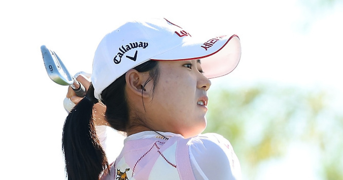 황유민, 이틀 동안 4언더파 치고도 LPGA 데뷔 첫 컷 탈락…순항하던 신인왕 레이스 주춤