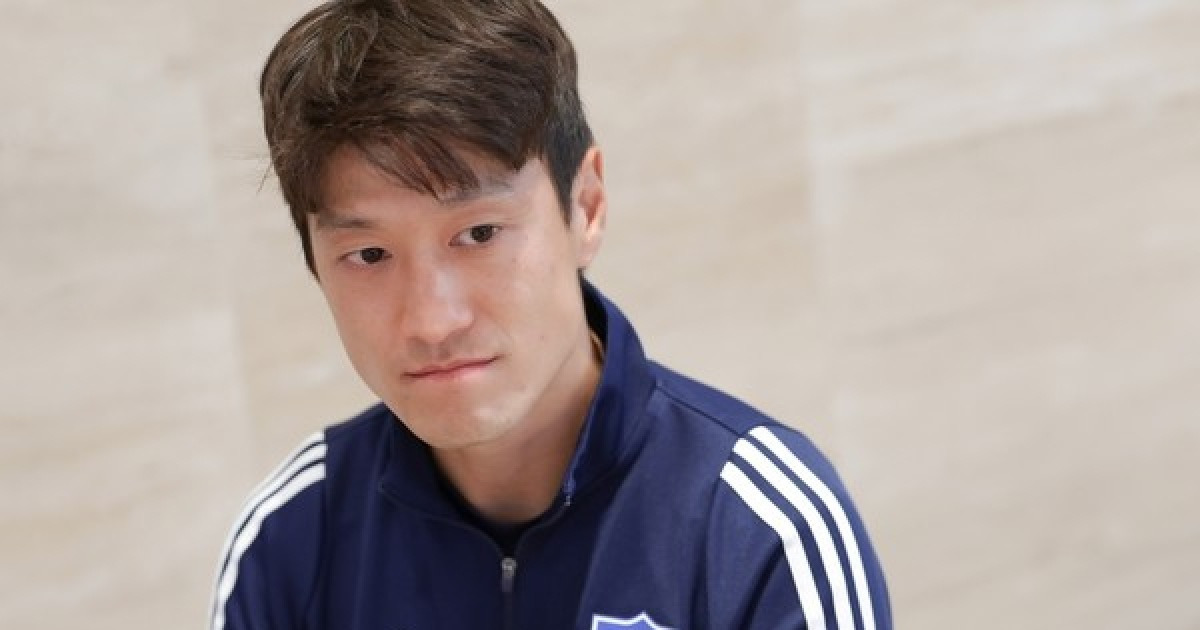 '이청용 영입 이유' 밝힌 윤정환 감독 "실력? 두말할 필요가… 누구든 실수할 수 있다" [K리그1 미