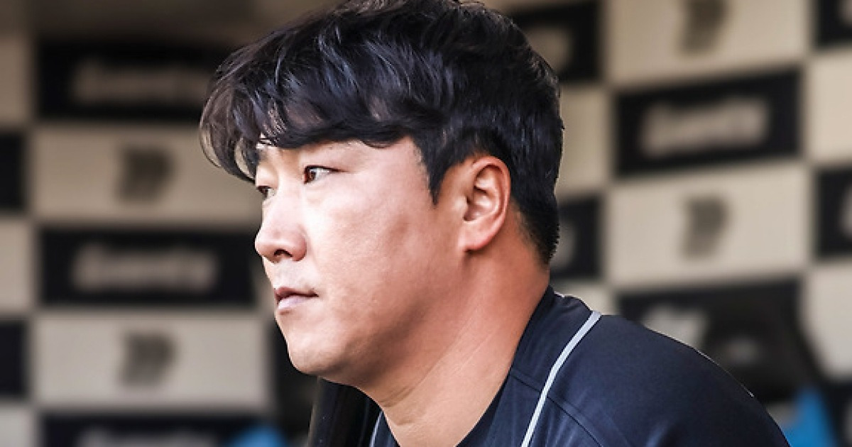 오 정훈, 자이언츠 정훈! 인생역전+신고선수 신화…17년 롯데 생활 마무리 → 오늘 부산팬들과 마